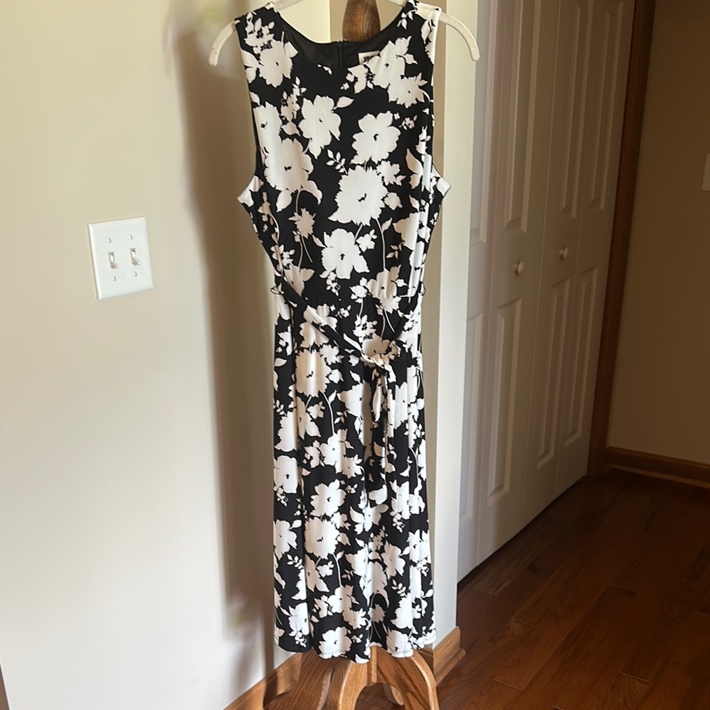 Anne Klein Black and White Sleeveless Sundress